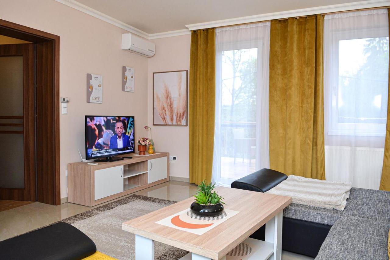 Unicum Apartman Hajdúszoboszló Екстериор снимка